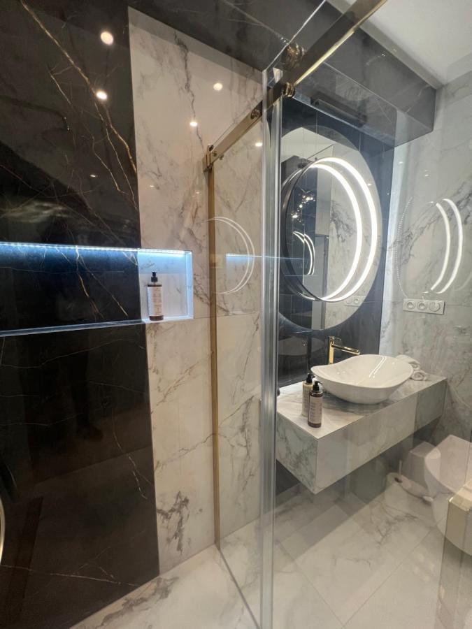 Coco Elite Apartments Zator Bagian luar foto